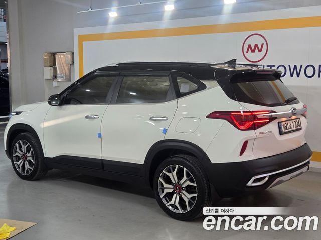 Kia Seltos из Кореи Encar