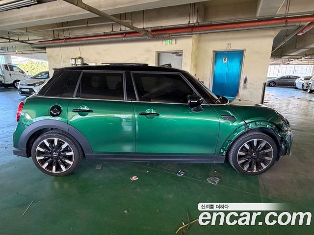 Mini Cooper 5Door Classic Third Generation — пробег 47 885 км — фото 5 из 5