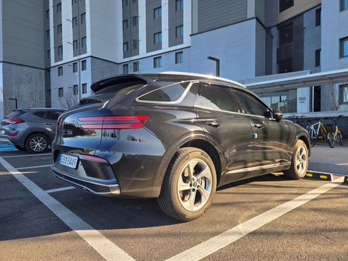 Genesis GV70 2.5T Gasoline AWD — пробег 40 500 км — фото 2 из 5