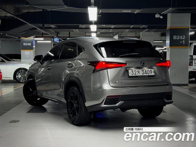 Lexus NX Supreme — пробег 105 729 км — фото 2 из 5