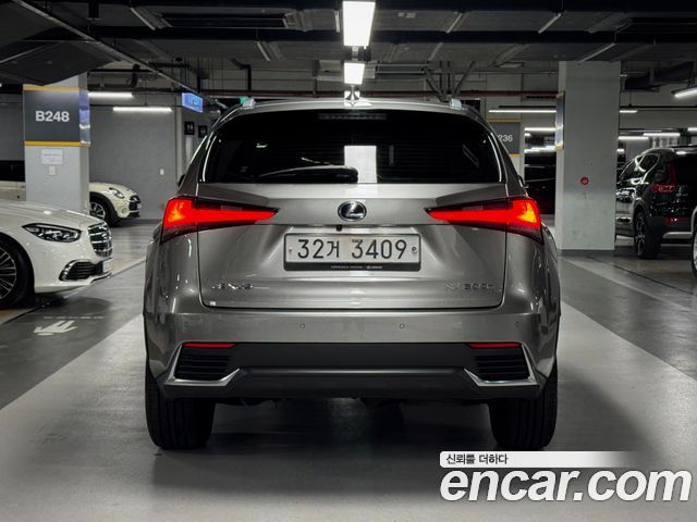 Lexus NX Supreme — пробег 105 729 км — фото 4 из 5