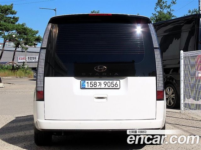 Hyundai Staria из Кореи Encar