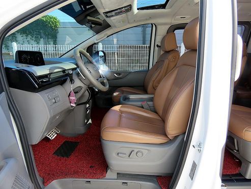 Hyundai Staria L3.5 Lounge 9-Seater Inspiration — пробег 93 149 км — фото 5 из 5