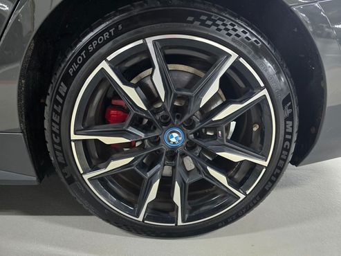 BMW i4 M50 Pro — пробег 99 500 км — фото 5 из 5