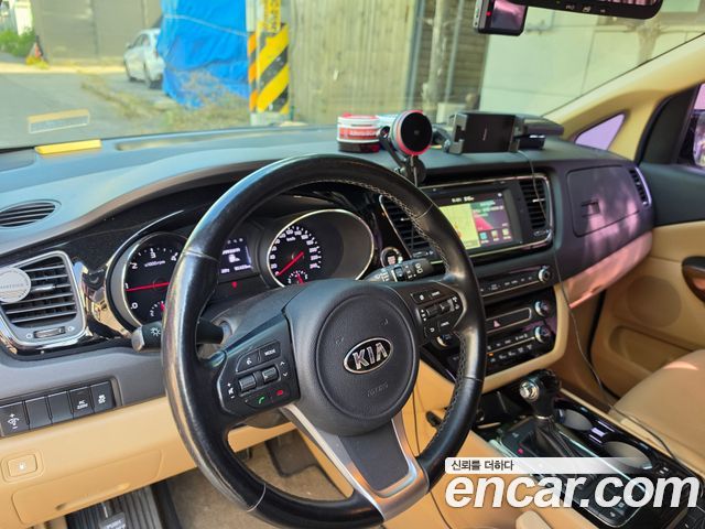 Kia Carnival из Кореи Encar