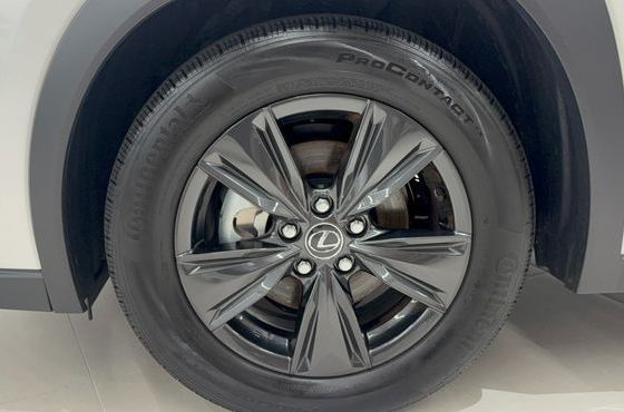 Lexus UX 2.0 2WD — пробег 5 812 км — фото 5 из 5