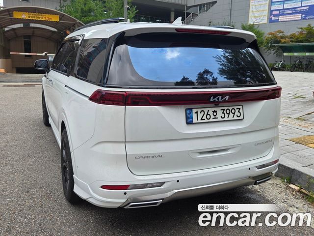 Kia Carnival Gasoline 7-Seater Noblesse — пробег 33 000 км — фото 5 из 5