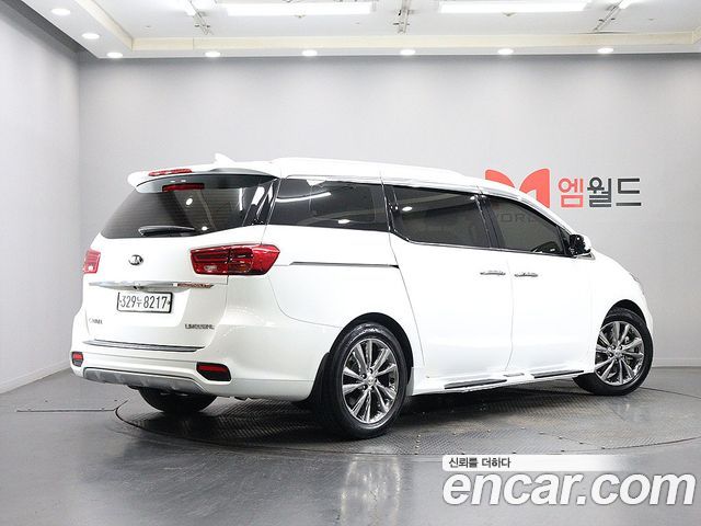 Kia Carnival из Кореи Encar