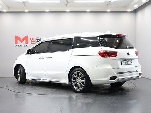 Kia Carnival 7-Seater Limousine President — пробег 108 340 км — фото 4 из 5