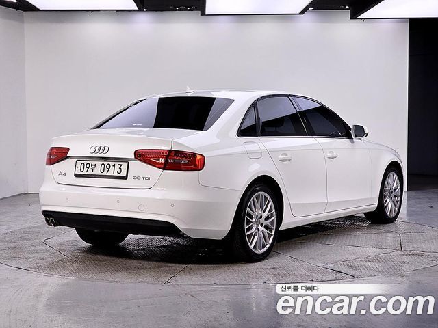 Audi A4 30 TDI Dynamic B8 — пробег 105 282 км — фото 4 из 5