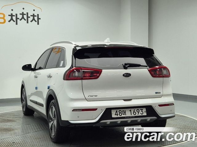 Kia Niro из Кореи Encar