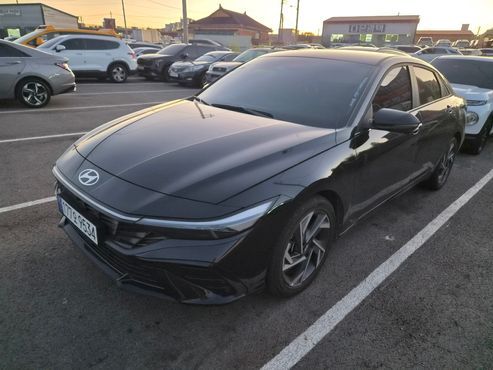 Hyundai AVANTE 1.6 Inspiration — пробег 15 625 км — фото 2 из 5
