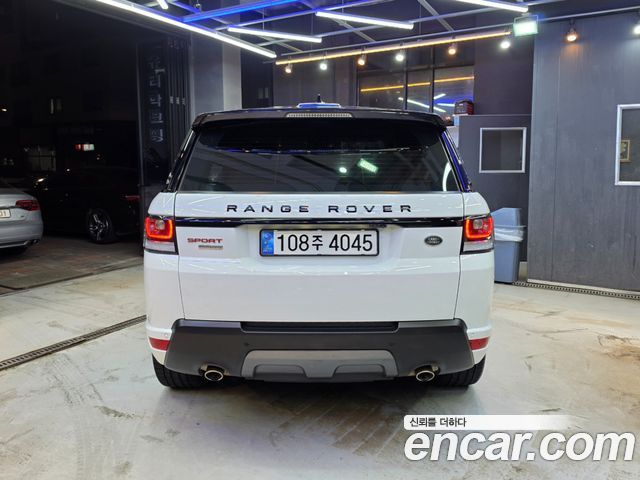 Land Rover Range Rover Sport 3.0 SDV6 AB Dynamic — пробег 103 000 км — фото 2 из 5