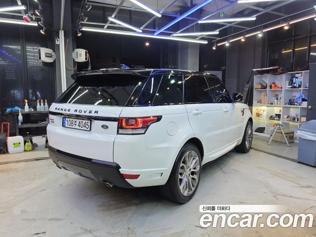 Land Rover Range Rover Sport 3.0 SDV6 AB Dynamic — пробег 103 000 км — фото 4 из 5