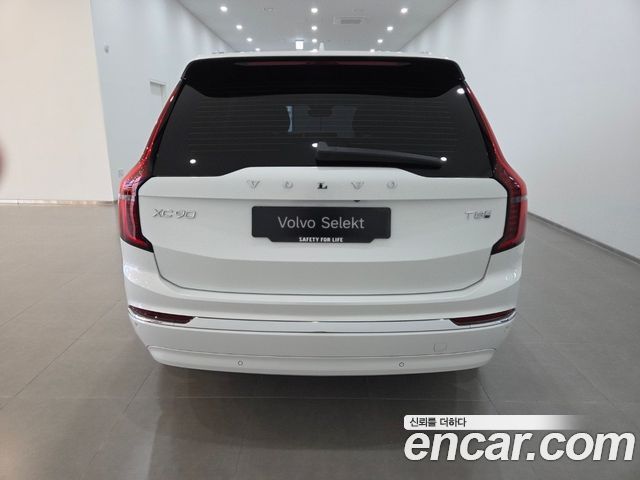 Volvo XC90 T8 Ultra Bright Hybrid — пробег 5 213 км — фото 4 из 5