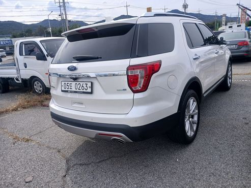 Ford Explorer 2.3 Limited 4WD 5th — пробег 94 000 км — фото 5 из 5