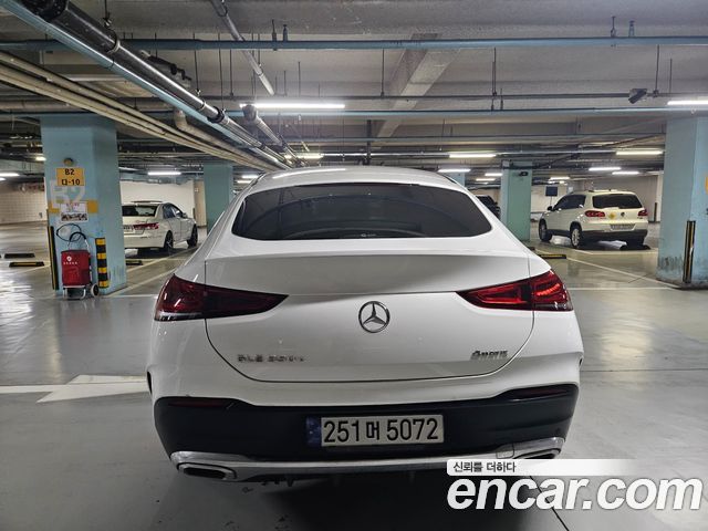 Mercedes-Benz GLE-Class GLE350e 4MATIC Coupe — пробег 39 000 км — фото 4 из 5