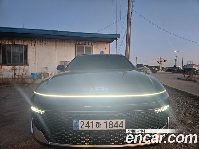 Hyundai Grandeur 2.5 Gasoline  2WD Premium — пробег 10 000 км — фото 1 из 5