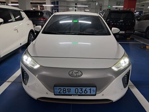 Hyundai Ioniq Q — пробег 125 700 км — фото 1 из 5