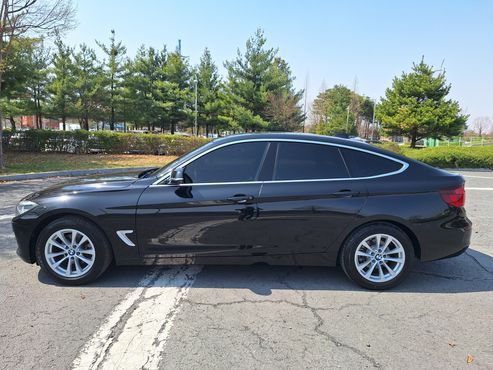 BMW Gran Turismo GT 320d — пробег 75 518 км — фото 3 из 5