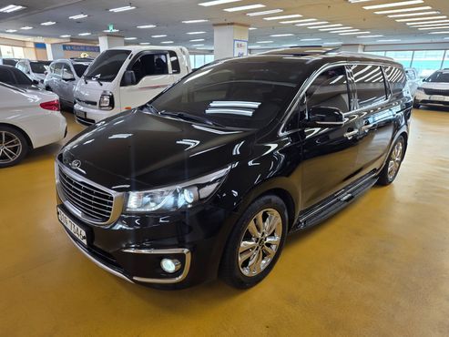 Kia Carnival 9-seater Prestige — пробег 160 410 км — фото 2 из 5