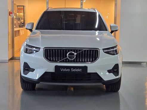 Volvo XC40 B4 Ultra Bright — пробег 6 080 км — фото 3 из 5