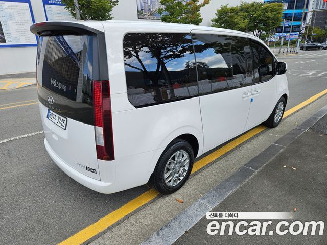 Hyundai Staria Cargo 5-Seater Modern — пробег 81 000 км — фото 2 из 5