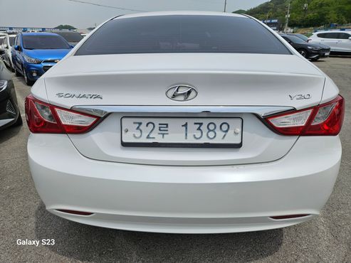 Hyundai Sonata LPi Deluxe — пробег 176 485 км — фото 2 из 5