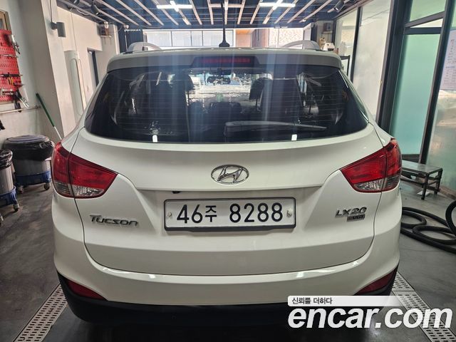 Hyundai Tucson Diesel 2WD LX20 Luxury — пробег 227 888 км — фото 2 из 5
