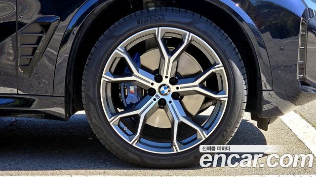 BMW X5 xDrive 30d M Sport — пробег 9 500 км — фото 5 из 5