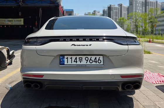 Porsche Panamera 2.9 AWD Platinum Edition — пробег 66 528 км — фото 2 из 5