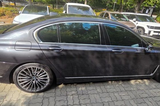 BMW 7-Series 740Li xDrive M Sport Package — пробег 59 071 км — фото 2 из 5