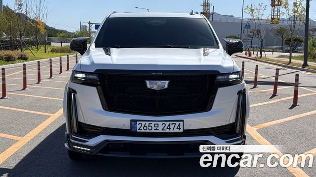 Cadillac Escalade 6.2 ESV ESV Sports Platinum — пробег 28 500 км — фото 2 из 5