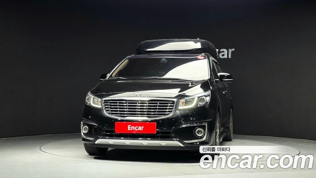 Kia Carnival 9-seater Hi-Limousine Luxury — пробег 152 358 км — фото 3 из 5