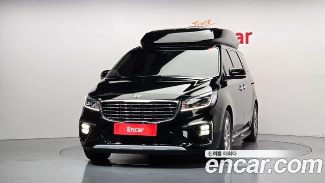 Kia Carnival Gasoline 7-Seater Hi-Limousine President — пробег 161 186 км — фото 3 из 5