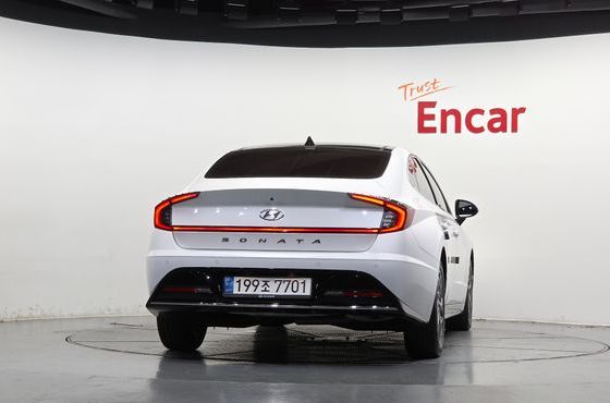 Hyundai Sonata 2.0 Premium Plus — пробег 25 037 км — фото 4 из 5