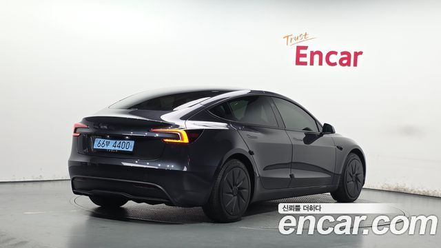 Tesla Model 3 스탠다드 RWD — пробег 15 038 км — фото 2 из 5