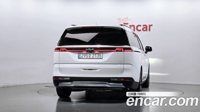 Kia Carnival Gasoline 7-Seater Signature — пробег 50 828 км — фото 4 из 5
