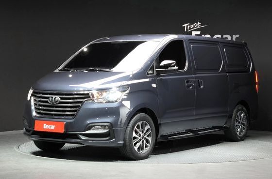Hyundai Starex Van 3-Seater Smart — пробег 168 266 км — фото 1 из 5