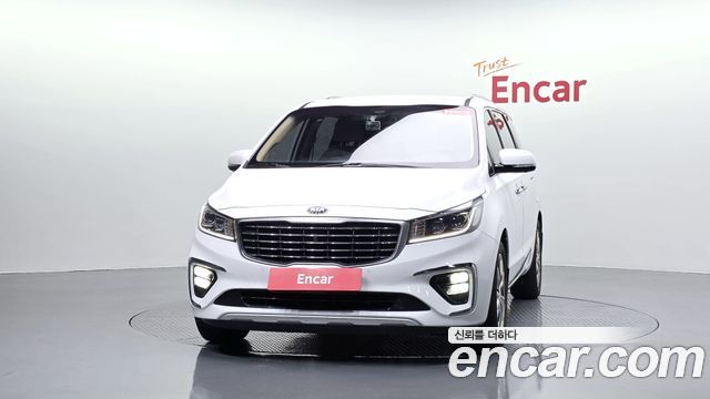 Kia Carnival Gasoline 9-Seater Noblesse Special — пробег 183 882 км — фото 3 из 5