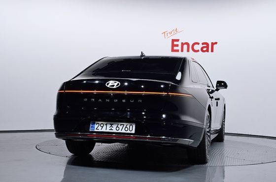 Hyundai Grandeur Calligraphy — пробег 12 115 км — фото 4 из 5