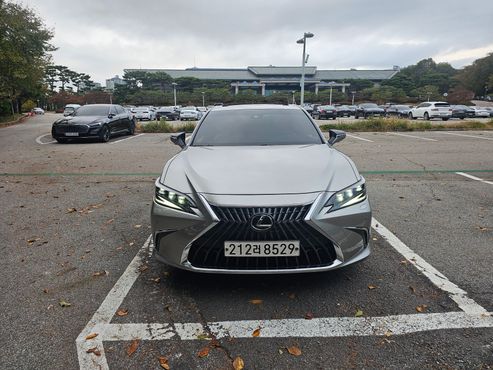 Lexus ES Executive — пробег 56 800 км — фото 3 из 5