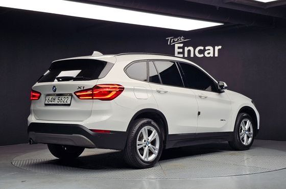 BMW X1 xDrive 18d — пробег 87 367 км — фото 2 из 5