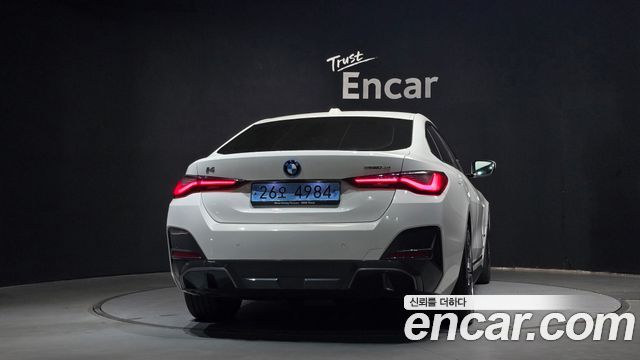 BMW i4 eDrive40 M Sports — пробег 49 777 км — фото 4 из 5