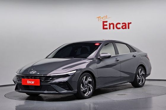 Hyundai AVANTE 1.6 Inspiration — пробег 2 566 км — фото 1 из 5