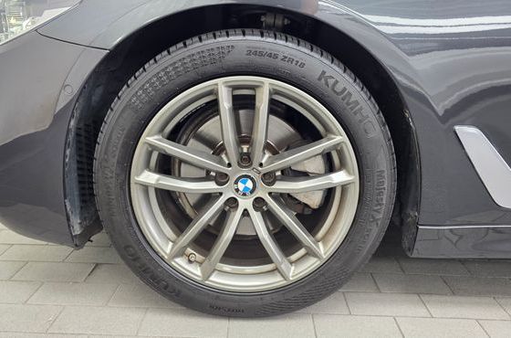 BMW 5-Series 520i M Sport — пробег 60 807 км — фото 5 из 5