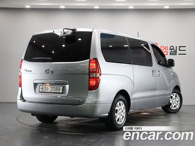 Hyundai Starex 5-Seater VAN CVX Luxury — пробег 178 957 км — фото 3 из 5