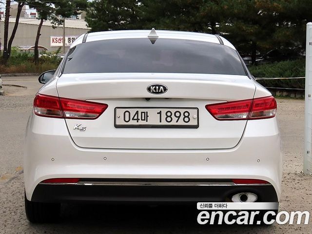 Kia K5 2.0 MX Prestige — пробег 136 642 км — фото 4 из 5