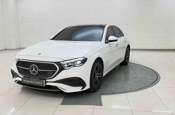 Mercedes-Benz E-Class E300 4MATIC AMG Line — пробег 13 583 км — фото 1 из 5
