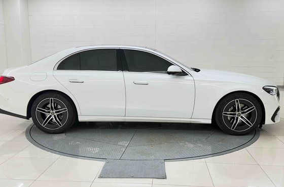 Mercedes-Benz E-Class E300 4MATIC AMG Line — пробег 13 583 км — фото 5 из 5